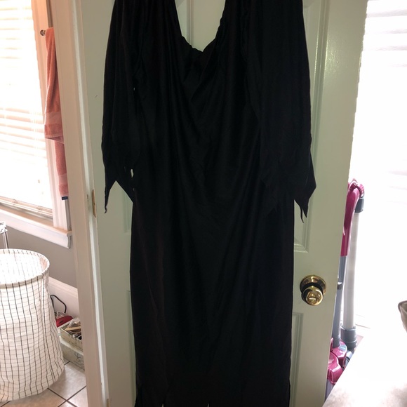 Witch Halloween costume! 🧙🏻♀️(hat excluded) - Picture 3 of 4